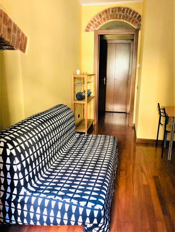Bilocale Zona Centro Apartman Milánó Kültér fotó